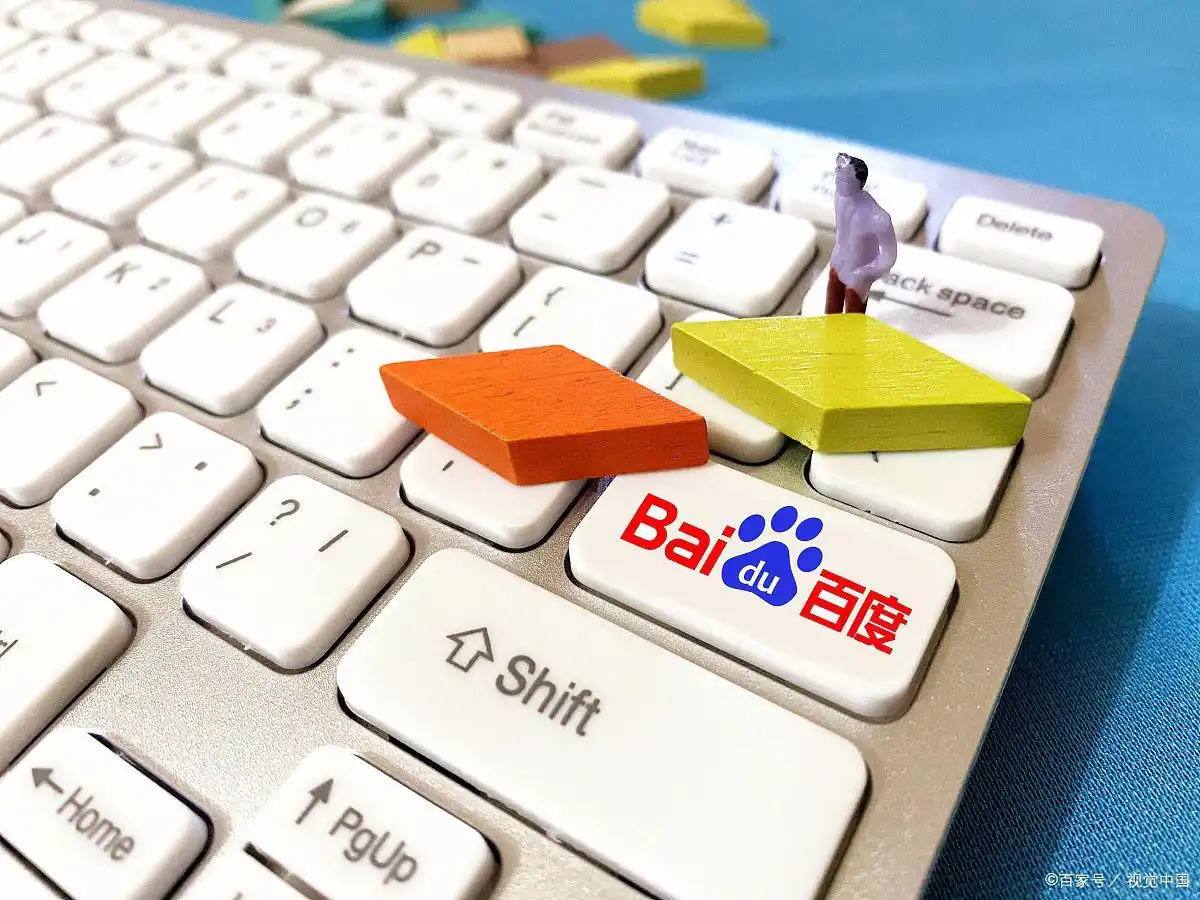 摊主女儿大口吃父母摊位剩食走红